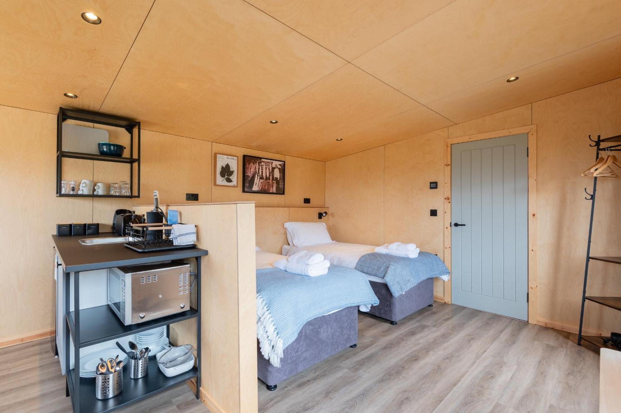 Rustic Cabins, Sea Views From Rewilded Farm With Highland Cows Сент-Андрус Экстерьер фото