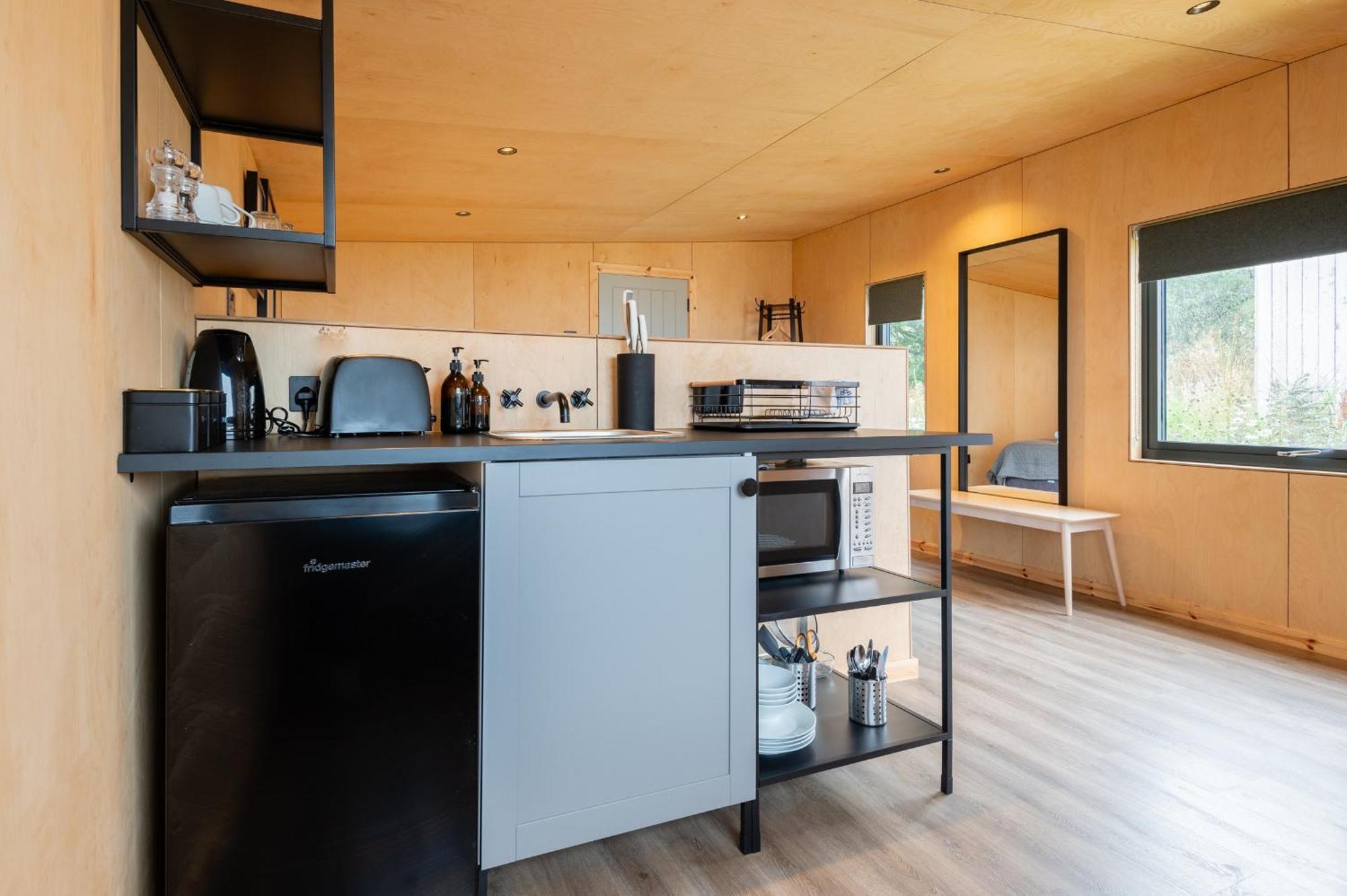 Rustic Cabins, Sea Views From Rewilded Farm With Highland Cows Сент-Андрус Экстерьер фото